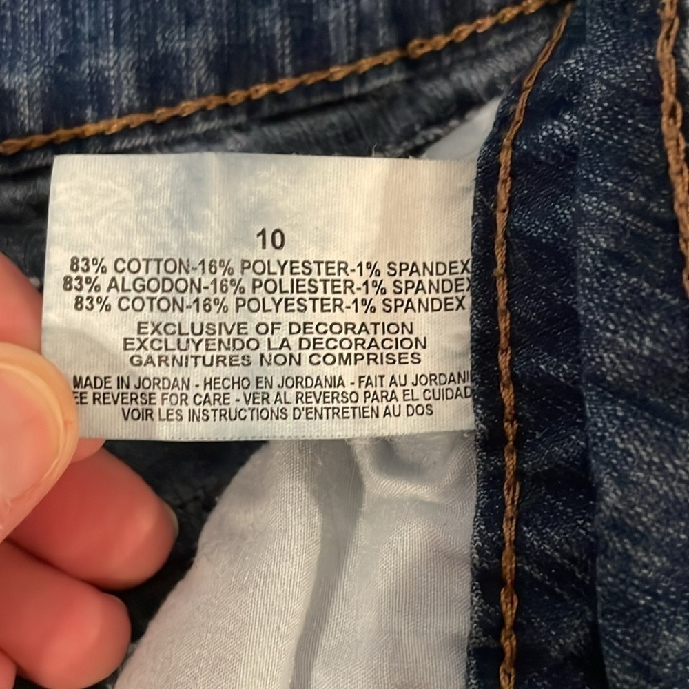 3/$15. Bandolino Blu Denim Capris Size 10 - Picture 10 of 11